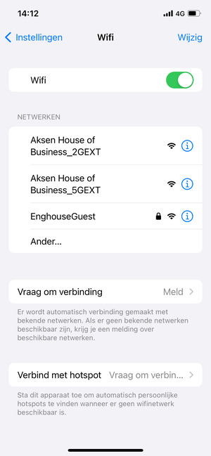 Zet WiFi ON. Selecteer het draadloze netwerk waarmee u wilt verbinden