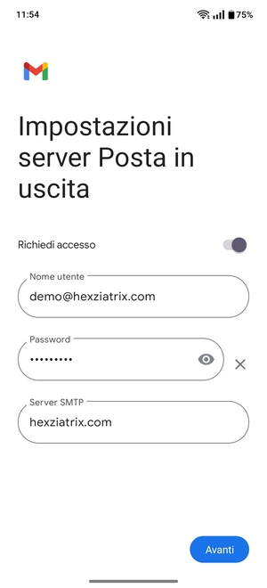 Inserisci l'indirizzo del server di posta in uscita e seleziona Avanti