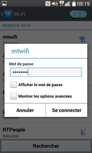 Saisissez le mot de passe du Wi-Fi et sélectionnez Se connecter