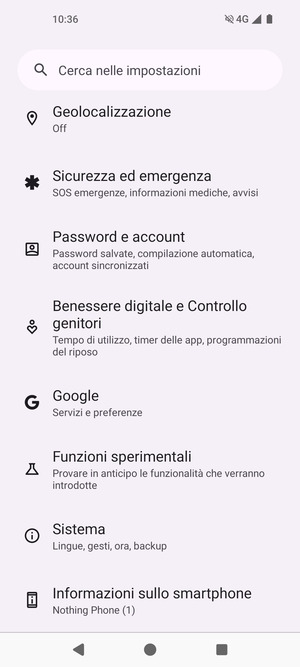 Torna al menu Impostazioni e seleziona Password e account