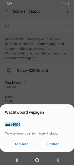 Voer een wachtwoord van ten minste 8 tekens in en selecteer Opslaan