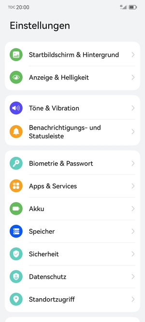 Um Ihre Bildschirmsperre zu aktivieren, gehen Sie zum Einstellungen Menü und wählen Sie  Biometrie & Passwort