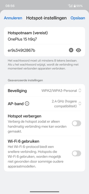 Voer een wachtwoord van een WiFi-hotspot in van ten minste 8 tekens en selecteer Opslaan