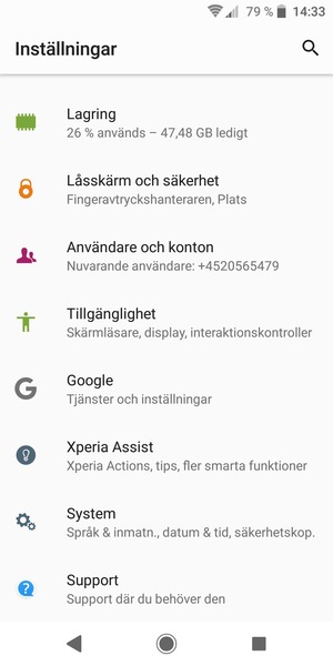 Scrolla till och välj Användare och konton