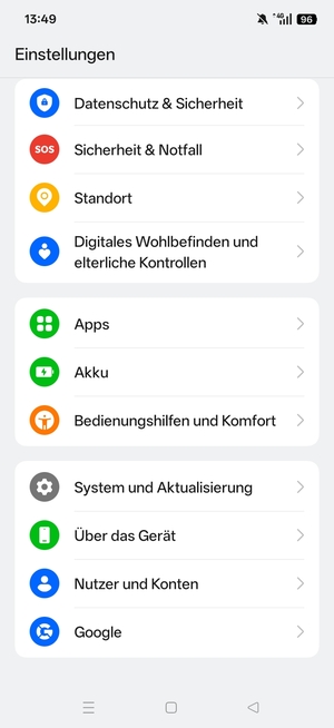 Scrollen Sie und wählen Sie Nutzer und Konten