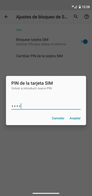 Confirme su nuevo PIN de la tarjeta SIM y seleccione Aceptar