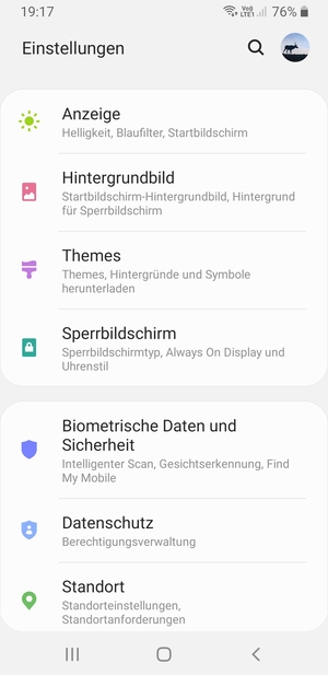 Scrollen Sie und wählen Sie Biometrische Daten und Sicherheit