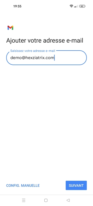 Saisissez votre adresse e-mail et sélectionnez SUIVANT