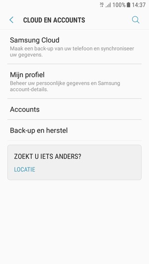 Keer terug naar het Cloud en accounts menu en selecteer Accounts