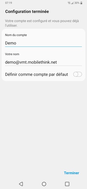 Donnez un nom à votre compte et saisissez votre nom. Sélectionnez Terminer
