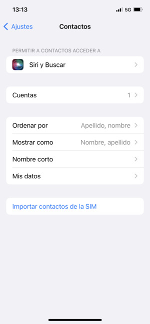 Desplácese y seleccione Importar contactos de la SIM