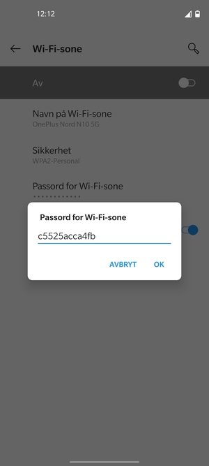 Skriv inn et Wi-Fi hotspot-passord på minst 8 tegn og velg OK