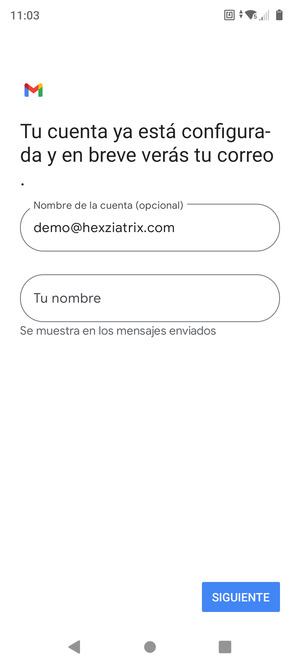 Déle a su cuenta un nombre y escriba su nombre. Seleccione SIGUIENTE
