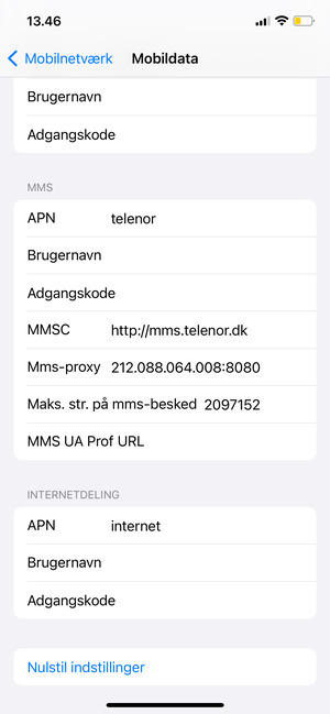 Scroll til og vælg Nulstil indstillinger