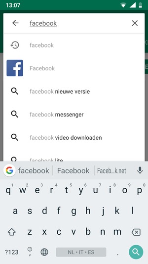 Voer de app-naam in en selecteer Zoeken