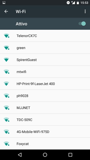 Seleziona la rete wireless a cui desideri connetterti