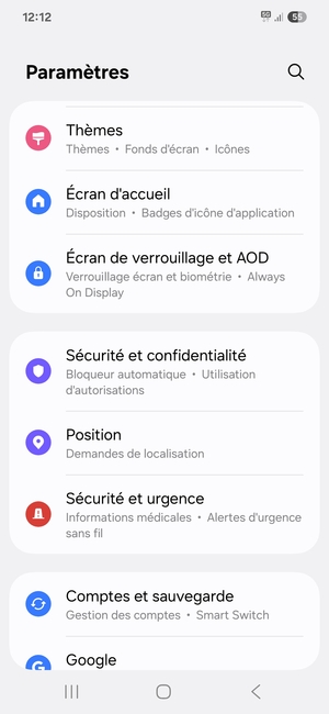 Faites défiler et sélectionnez Sécurité et confidentialité