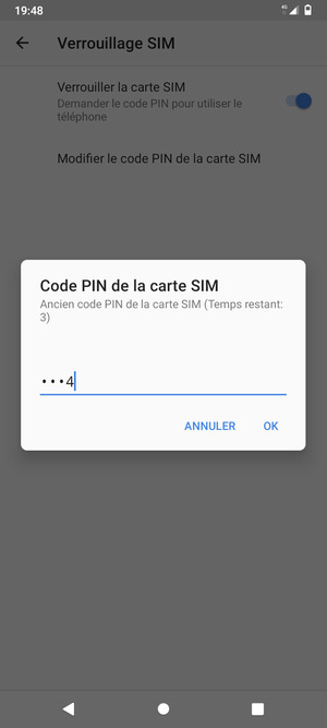 Saisissez votre Ancien code PIN de la carte SIM et sélectionnez OK