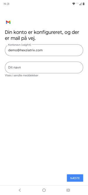 Giv din konto et navn og indtast dit navn. Vælg NÆSTE
