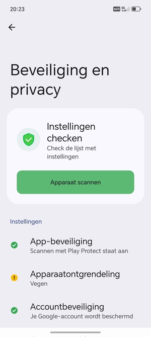 Om uw schermvergrendeling te activeren, ga naar het Beveiliging en privacy-menu en selecteer Apparaatontgrendeling