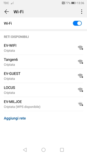 Seleziona la rete wireless a cui desideri connetterti