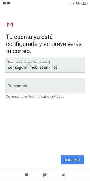 Déle a su cuenta un nombre y escriba su nombre. Seleccione SIGUIENTE