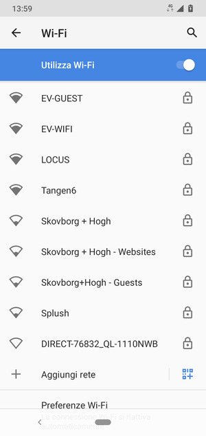 Seleziona la rete wireless a cui desideri connetterti
