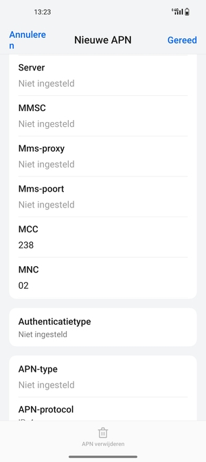 Scroll naar beneden en voer mms-gegevens in