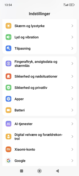 Scroll til og vælg Sikkerhed og privatliv