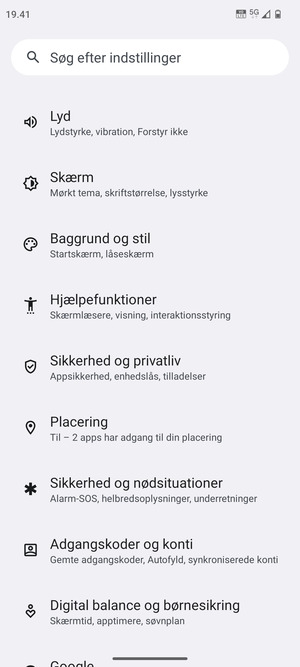 Scroll til og vælg Sikkerhed og privatliv