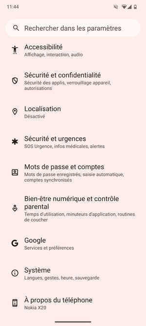 Faites défiler et sélectionnez Sécurité et confidentialité