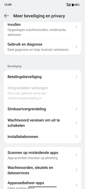 Scroll naar en selecteer Simkaartvergrendeling