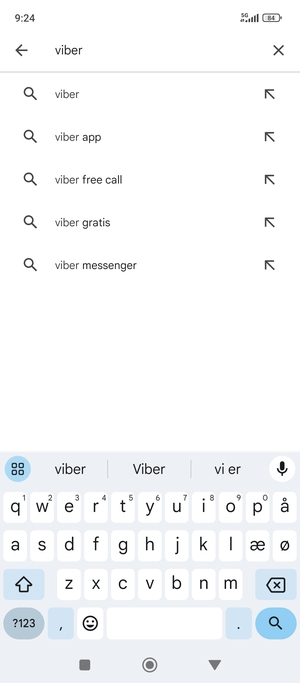 Indtast navnet på appen og vælg Søg
