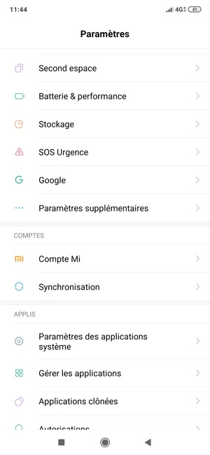 Retournez au menu Paramètres et sélectionnez Synchronisation