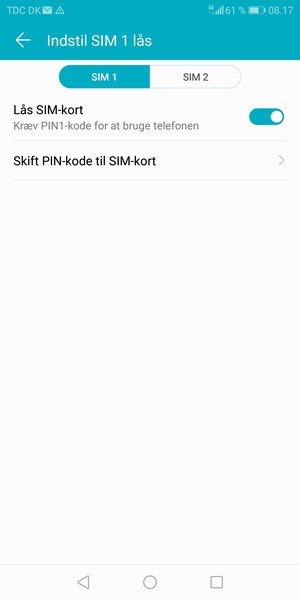 Vælg SIM 1 eller SIM 2 og vælg Skift PIN-kode til SIM-kort