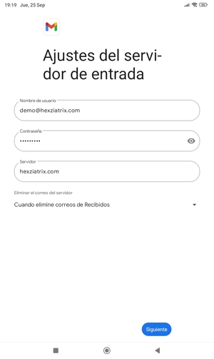 Introduzca Nombre de usuario y la dirección de servidor entrante. Seleccione Siguiente