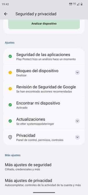 Para cambiar el PIN de la tarjeta SIM,  vaya al menú Seguridad y privacidad y desplácese y seleccione Más ajustes de seguridad