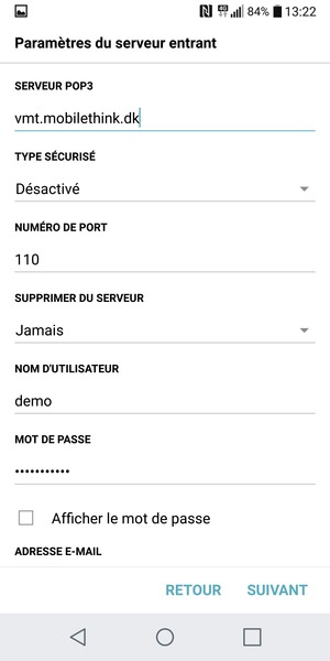 Saisissez l'adresse du serveur entrant et le NOM D'UTILISATEUR. Sélectionnez SUIVANT