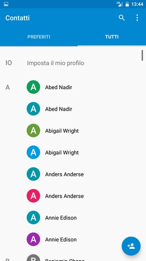 Seleziona il tasto Menu