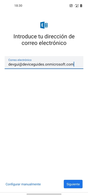 Introduzca su Dirección de correo electrónico y seleccione Configurar manualmente