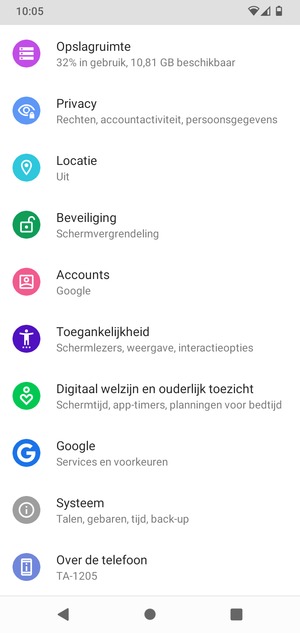 Scroll naar en selecteer Accounts