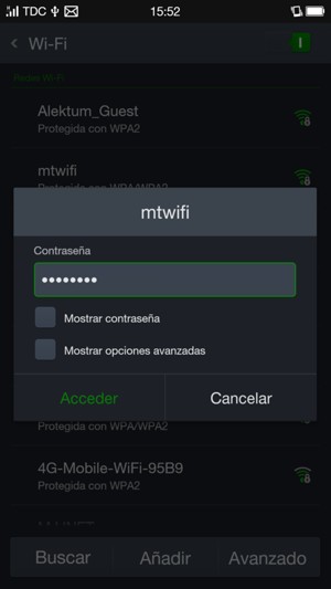 Introduzca la contraseña de Wi-Fi y seleccione Acceder