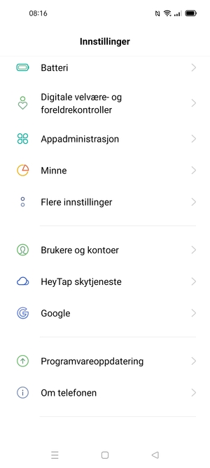 Gå tilbake til Innstillinger-menyen og bla til og velg Brukere og kontoer