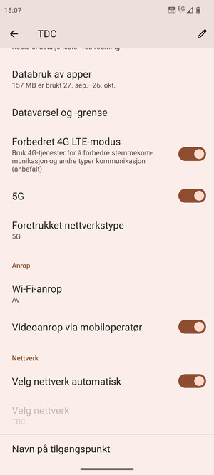 For å bytte nettverk hvis det oppstår nettverksproblemer, slå av Velg nettverk automatisk