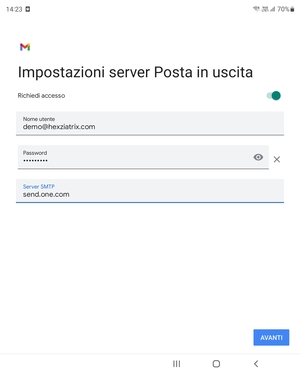 Inserisci l'indirizzo del server di posta in uscita. Seleziona AVANTI