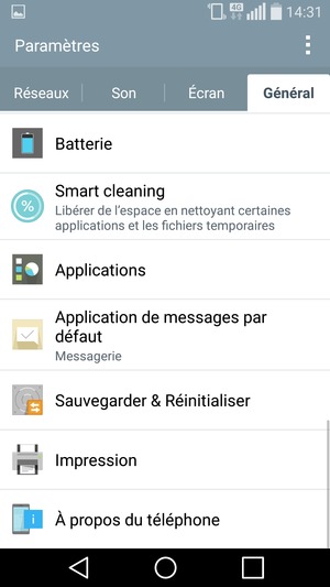 Faites défiler et sélectionnez À propos
du téléphone