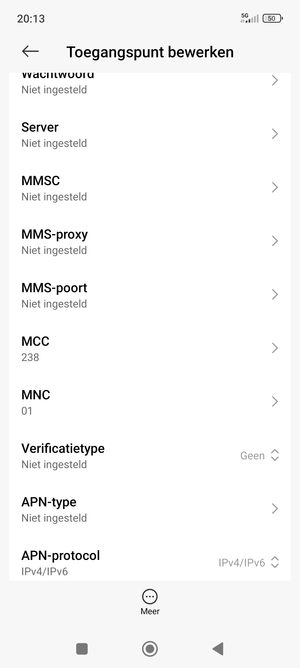 Scroll naar beneden en voer mms-gegevens in