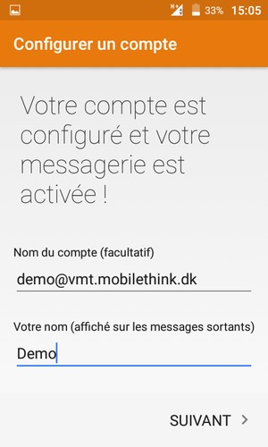 Donnez un nom à votre compte et saisissez votre nom. Sélectionnez SUIVANT