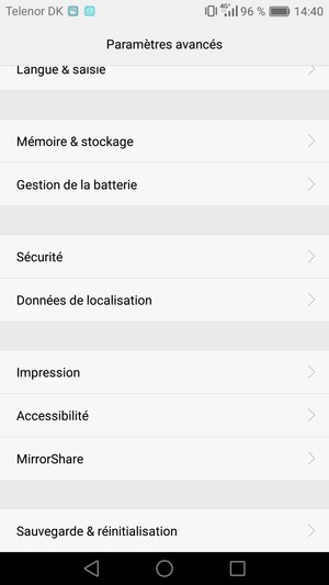 Faites défiler et sélectionnez Sauvegarde & réinitialisation