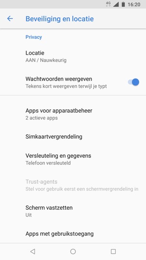 Scroll naar en selecteer Simkaartvergrendeling